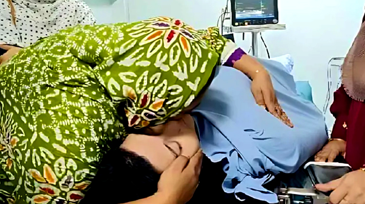 খৎনা করাতে গিয়ে শিশুর মৃত্যু: গ্রেপ্তার ২ চিকিৎসক