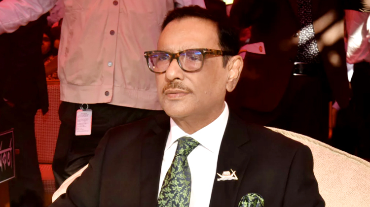 আওয়ামী লীগের সাধারণ সম্পাদক এবং সড়ক পরিবহণ ও সেতুমন্ত্রী ওবায়দুল কাদের