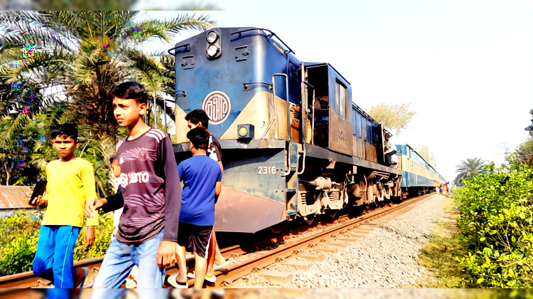 টাঙ্গাইল কমিউটারের ইঞ্জিন বিকল