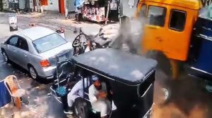 ঝালকাঠিতে ট্রাক-প্রাইভেটকার-অটোরিকশার সংঘর্ষ: নিহত বেড়ে ১৪