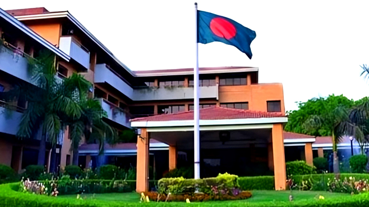 দিল্লির বাংলাদেশ হাইকমিশনের সামনে আরএসএস সমর্থকদের বিক্ষোভ