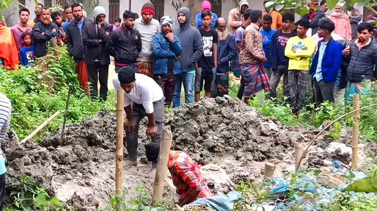 গাজীপুরে কবর থেকে তোলা হলো ৬ষ্ঠ শ্রেনীর ছাত্রের লাশ
