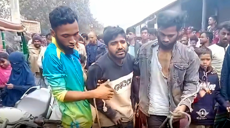 শ্রীপুরে ৩ চোরকে উত্তম-মাধ্যম দিয়ে পুলিশে দিল জনগণ