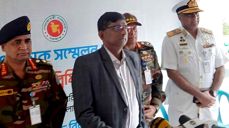 দেশের প্রতিরক্ষায় যুব সমাজ‌কে মিলিটারি প্রশিক্ষণের প্রস্তাব ডিসিদের