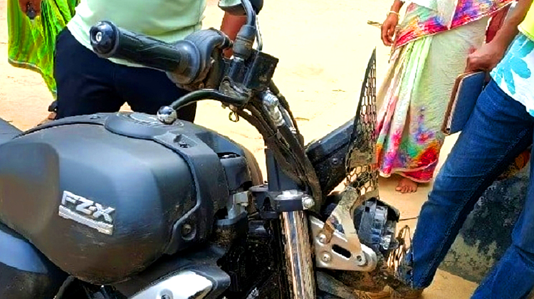টাঙ্গাইলের ঘাটাইলে ট্রাকের চাকায় পিষ্ট হয়ে মোটরসাইকেল আরোহীর মৃত্যু