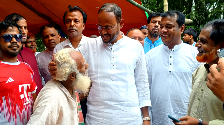 টাঙ্গাইলে সুলতান সালাউদ্দিন টুকুর নির্বাচনী এলাকা পরিদর্শন